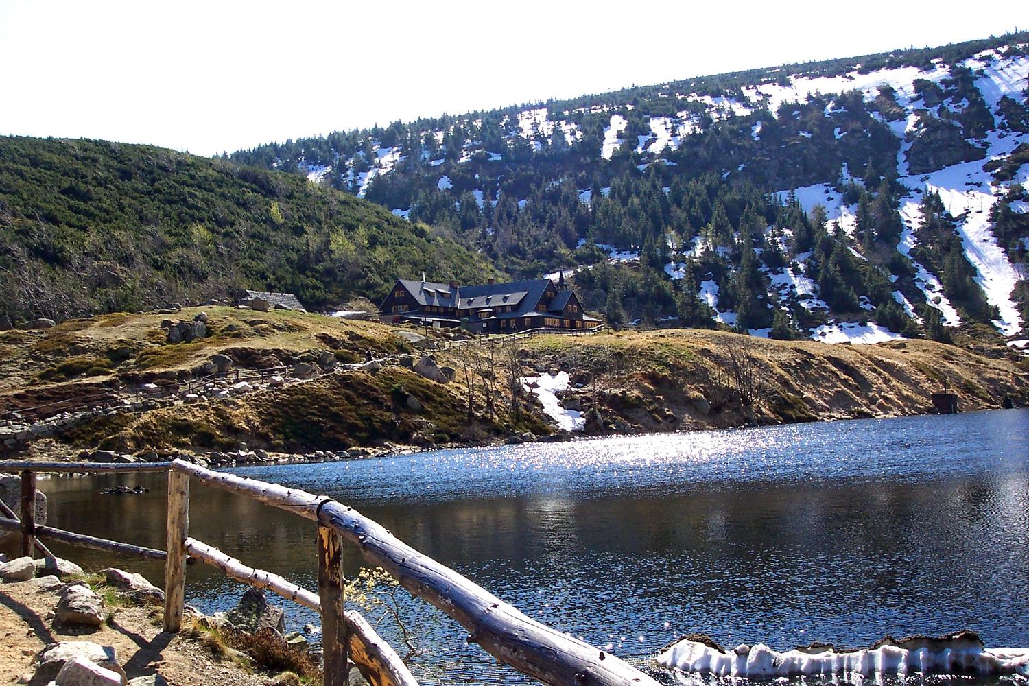 Karkonosze samotnia refuge in polish mountains lower silesia mountains