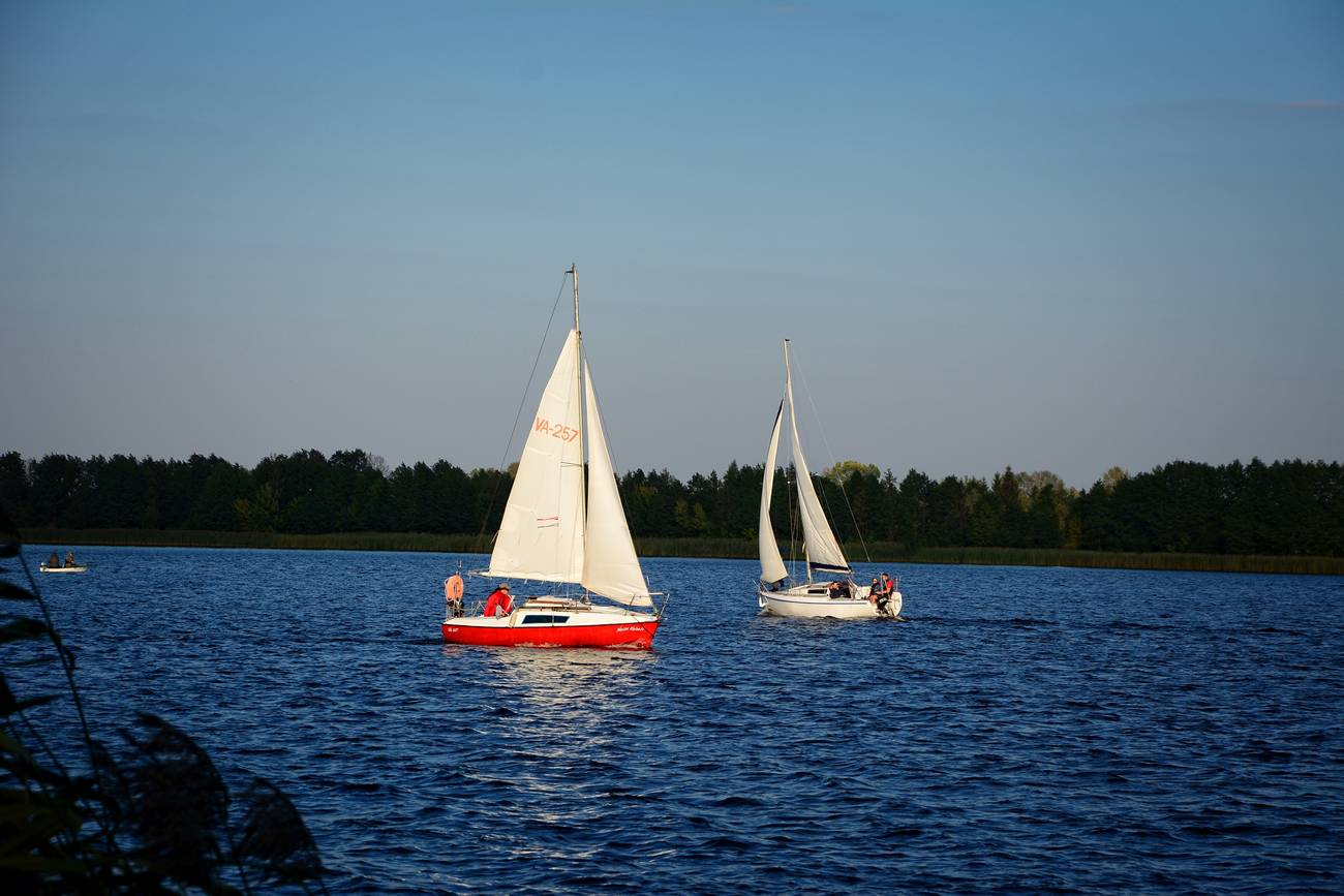 sailing in mazury renting yacht